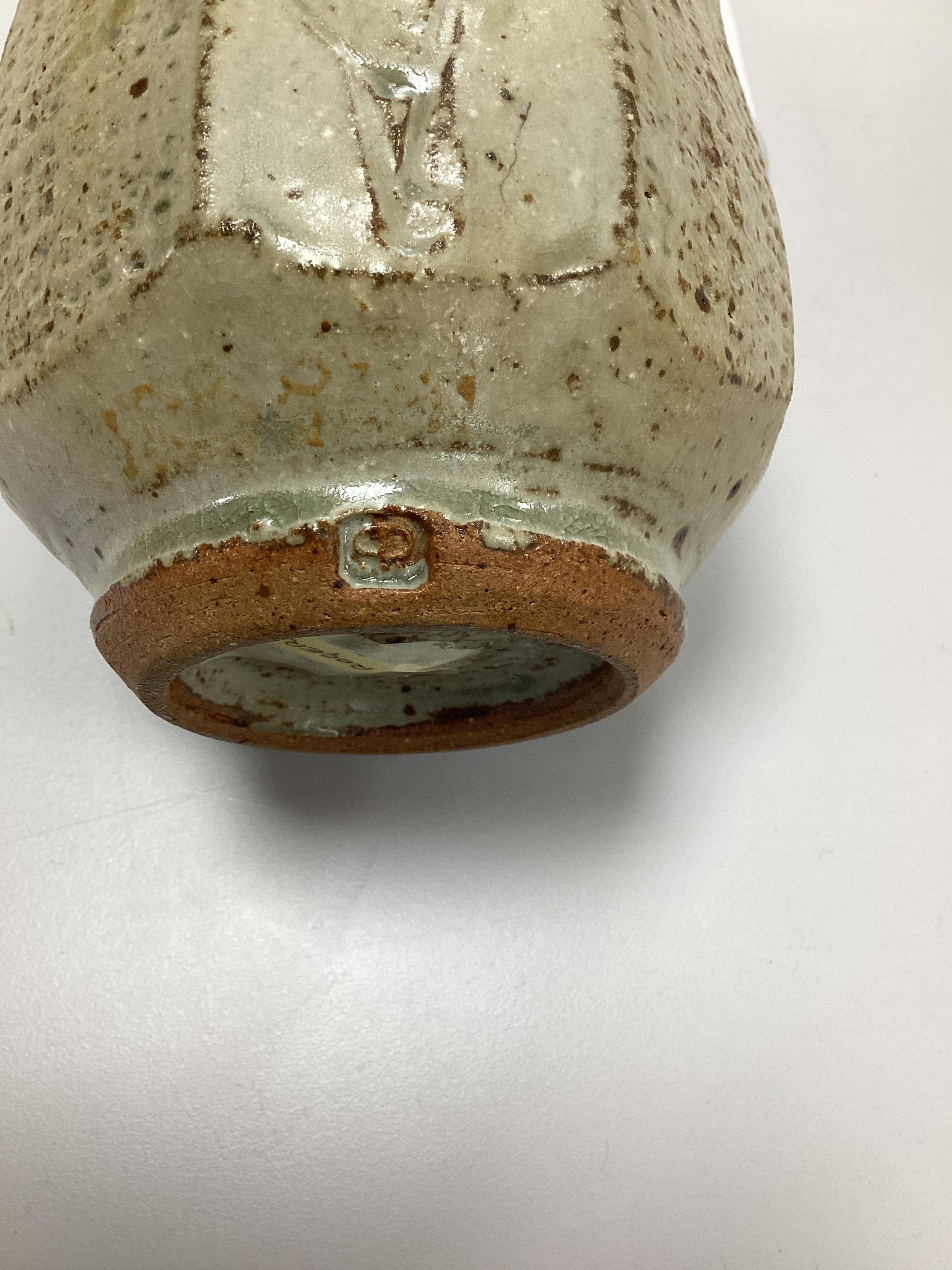 Phil Rogers (1951-2020), a studio pottery octagonal yunomi, 9cm. Condition - good, some crazing visible to interior